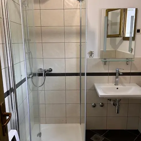 Gaya Apartment *